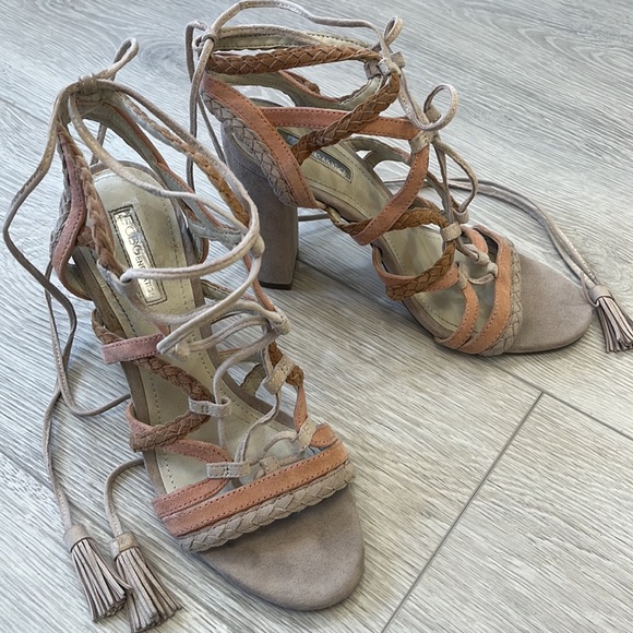 BCBGeneration Leather Lace Up 4” Block Heels—Size 8.5– - Picture 2 of 6